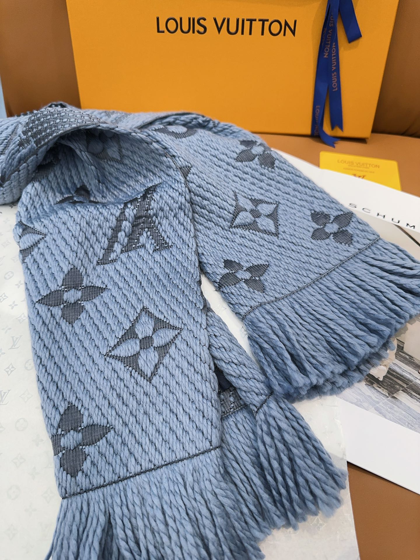 LV Autumn and Winter Wool Scarves Grey